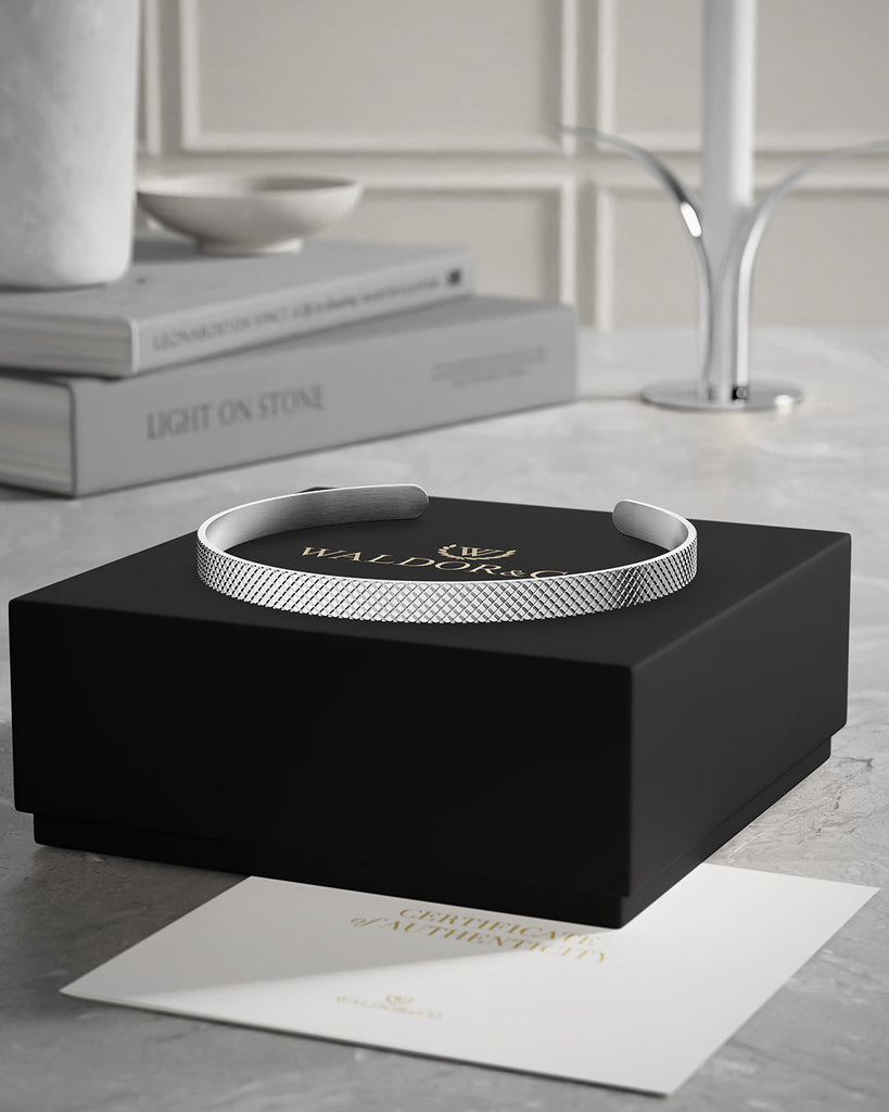 Grid Bangle Polished